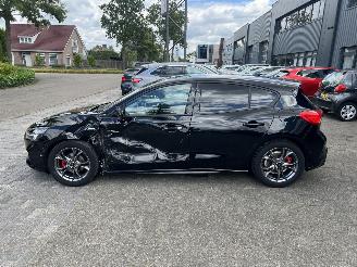 Ford Focus 1.0 EcoBoost Titanium X Business picture 2