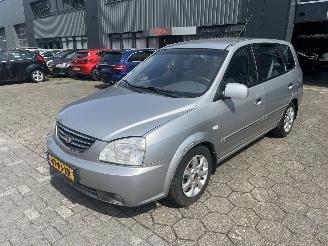 Schadeauto Kia Carens 1.8-16V EX 2004/1