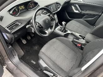 Peugeot 308 1.2E THP BLEU LEASE picture 10