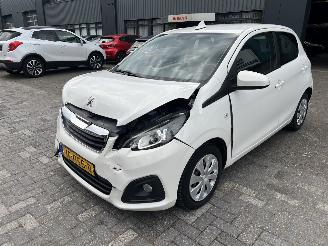 uszkodzony samochody osobowe Peugeot 108 1.0 e-VTi Active 2016/2