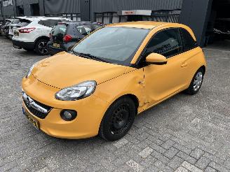 uszkodzony samochody osobowe Opel Adam 1.2 2018/10