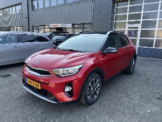 Damaged car Kia Stonic 1.0 T-GDi ExecutiveLine 2019/4