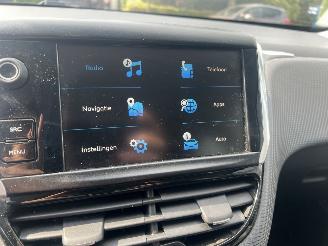 Peugeot 2008 1.2 PURETECH BLUE LION picture 30