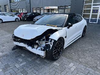 Voiture accidenté Zeekr  001 AWD PRIVILEGE 100KW 2024/4