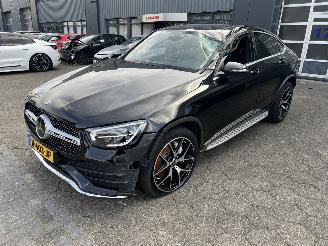uszkodzony samochody osobowe Mercedes GLC 220 d 4-MATIC COUPE 2019/8