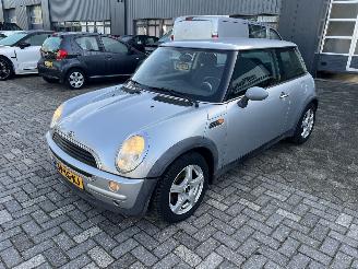 skadebil auto Mini Mini One 1.6 Salt 2002 2002/12