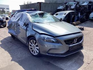 Vrakbiler auto Volvo V-40 V40 (MV), Hatchback 5-drs, 2012 / 2019 1.5 T3 16V Geartronic 2016/3