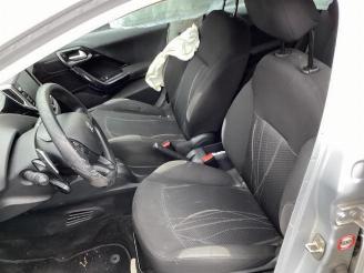 Peugeot 208 208 I (CA/CC/CK/CL), Hatchback, 2012 / 2019 1.4 HDi picture 10
