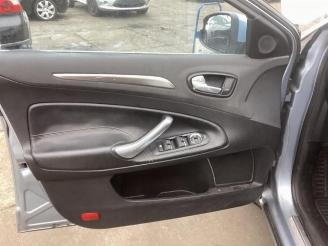 Ford Mondeo Mondeo IV, Sedan, 2007 / 2015 2.0 16V picture 20