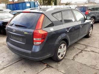 Kia Cee d Cee'd Sporty Wagon (EDF), Combi, 2007 / 2012 1.4 16V picture 2