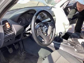 BMW 1-serie 1 serie (E87/87N), Hatchback 5-drs, 2003 / 2012 118i 16V picture 18