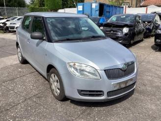 Coche siniestrado Skoda Fabia Fabia II (5J), Hatchback 5-drs, 2006 / 2014 1.2i 12V 2008/11