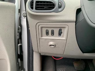 Renault Modus Modus/Grand Modus (JP), MPV, 2004 / 2012 1.6 16V picture 21