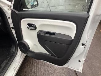 Renault Twingo Twingo III (AH), Hatchback 5-drs, 2014 1.0 SCe 70 12V picture 21