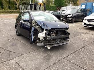 Peugeot 108 108, Hatchback, 2014 1.0 12V picture 2