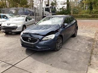 Volvo V-40 V40 (MV), Hatchback 5-drs, 2012 / 2019 2.0 T2 16V picture 2