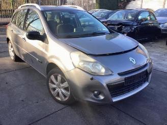 Unfallwagen Renault Clio Clio III Estate/Grandtour (KR), Combi, 2007 / 2014 1.6 16V 2011/1