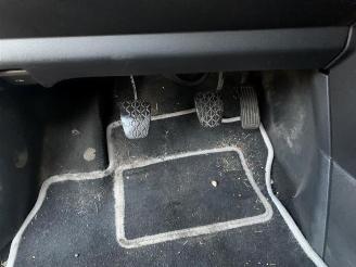 Mazda 5 5 (CR19), MPV, 2004 / 2010 2.0i 16V picture 19