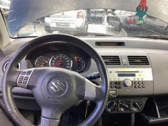 Suzuki Swift Swift (ZA/ZC/ZD1/2/3/9), Hatchback, 2005 / 2011 1.3 VVT 16V picture 12