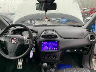 Fiat Punto Evo Punto Evo (199), Hatchback, 2009 / 2012 1.3 JTD Multijet 85 16V Euro 5 picture 24