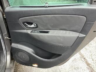 Renault Scenic Scenic III (JZ), MPV, 2009 / 2016 2.0 16V CVT picture 26