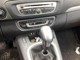 Renault Scenic Scenic III (JZ), MPV, 2009 / 2016 2.0 16V CVT picture 16