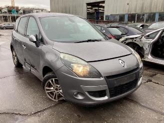 Vrakbiler auto Renault Scenic Scenic III (JZ), MPV, 2009 / 2016 2.0 16V CVT 2010/11