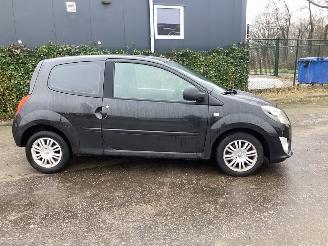 Renault Twingo 1.2 Hatchback 2Dr Benzine 1.149cc 43kW (58pk) FWD 2007-03/2014-09 (CN0D) D7F800; EURO4 picture 4