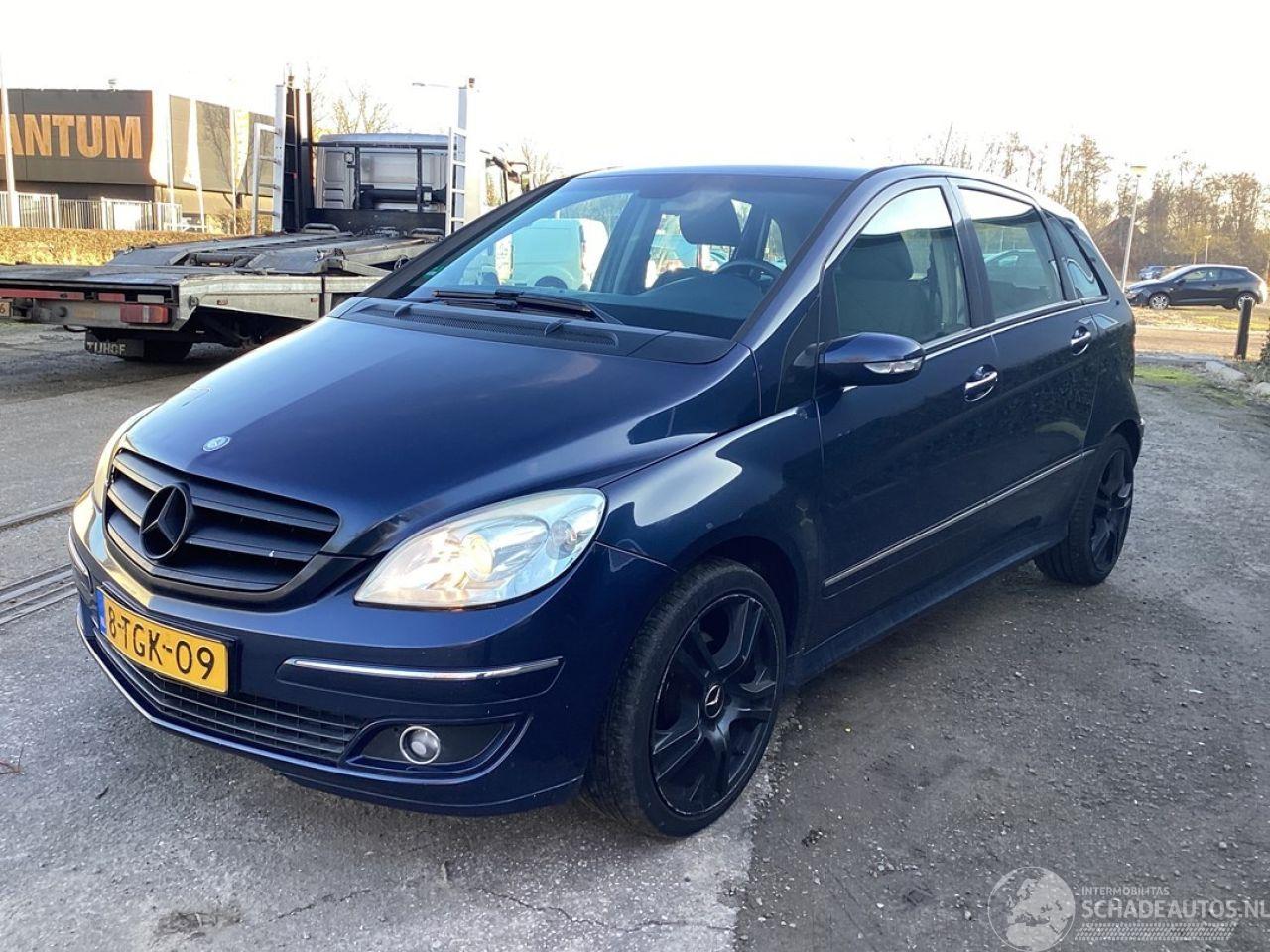 Mercedes B-klasse 2.0 B-200 16V Hatchback  Benzine 2.034cc 100kW (136pk) FWD 2005-03/2011-11 (245.233) M266960