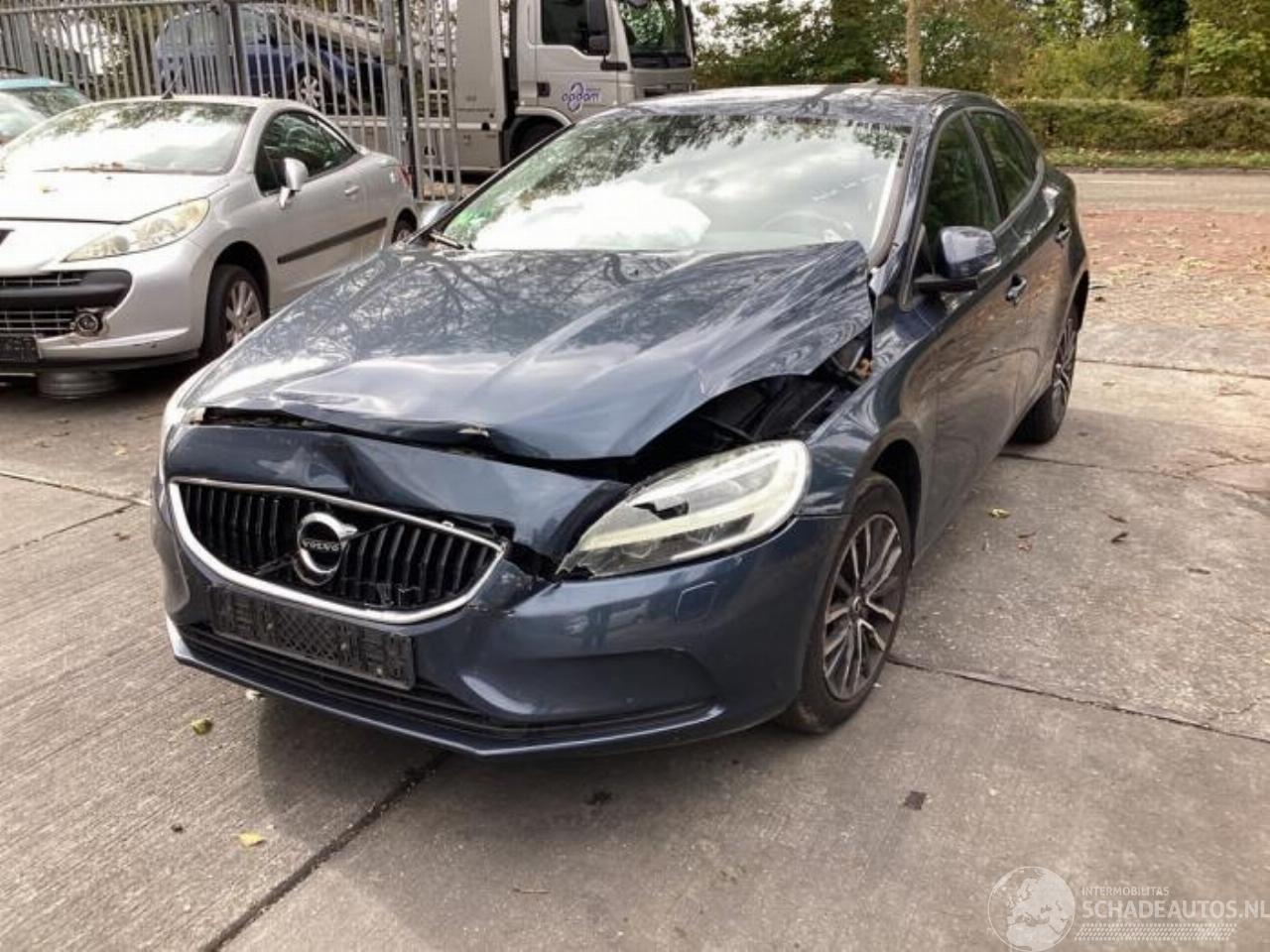 Volvo V-40 V40 (MV), Hatchback 5-drs, 2012 / 2019 2.0 T2 16V