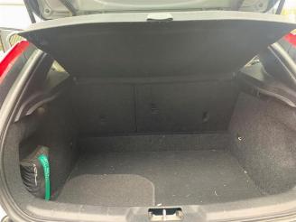 Volvo V-40 V40 (MV), Hatchback 5-drs, 2012 / 2019 1.5 T2 16V Geartronic picture 10