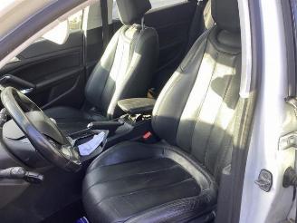 Peugeot 308 308 SW (L4/L9/LC/LJ/LR), Combi 5-drs, 2014 / 2021 1.6 BlueHDi 120 picture 18