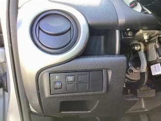 Mazda 2 2 (DE), Hatchback, 2007 / 2015 1.3 16V S-VT picture 21