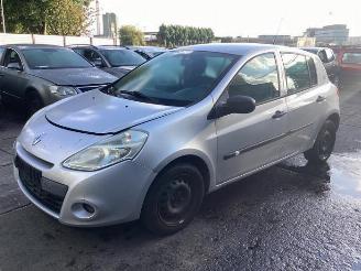 Renault Clio Clio III (BR/CR), Hatchback, 2005 / 2014 1.2 16V 75 picture 9