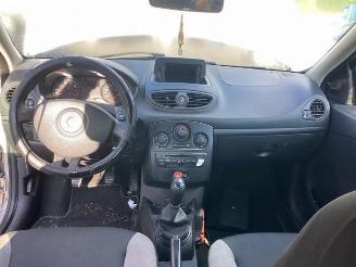 Renault Clio Clio III (BR/CR), Hatchback, 2005 / 2014 1.2 16V 75 picture 26