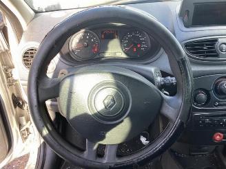 Renault Clio Clio III (BR/CR), Hatchback, 2005 / 2014 1.2 16V 75 picture 21