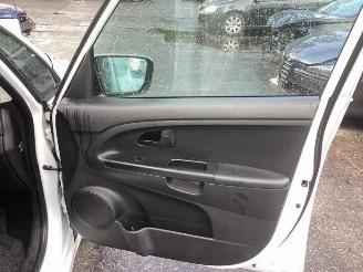 Kia Venga Venga, MPV, 2010 / 2019 1.4 CVVT 16V picture 17