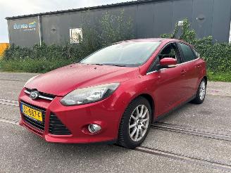 uszkodzony samochody osobowe Ford Focus 1.6 TDCi Hatchback  Diesel 1.560cc 85kW (116pk) FWD 2010-07/2017-12  T1DB 2011/8
