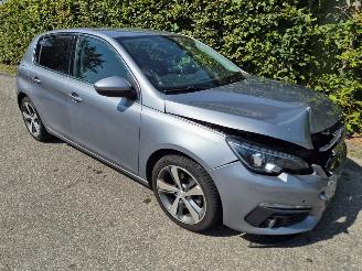Peugeot 308 1.2 12V e-THP PureTech 130 picture 7