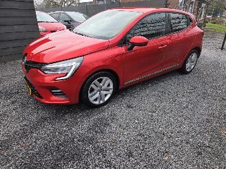 Renault Clio 1.0 TCe Bi-Fuel Zen picture 9