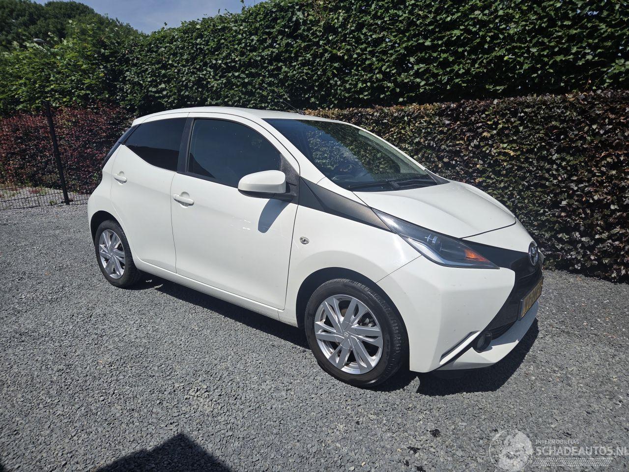 Toyota Aygo 1.0 VVT-1 X-SPORT
