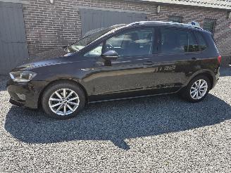 Vaurioauto  passenger cars Volkswagen Golf Sportsvan 1.2 TSI 2015/4