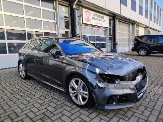 skadebil auto Audi A3 SPORTBACK 30 TFSI 3x S-Line DSG LEER NAVI DRIVE-SELECT 2018/10
