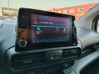 Peugeot Partner Groot Navi MOTORSCHADE! picture 11