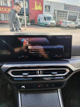 BMW 3-serie 320E M Performance Facelift CURVED SCREEN HARMAN KARDON picture 21