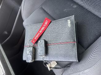 Coche accidentado Volkswagen Golf R32 3.2 V6 DSG NL Auto, Dakraam 2008/1