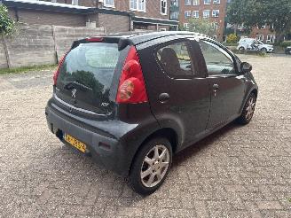 Peugeot 107  picture 4
