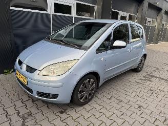 uszkodzony samochody osobowe Mitsubishi Colt  2006/1