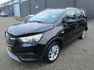 damaged passenger cars Opel Crossland 1.2 2019/6