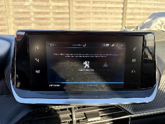 Peugeot 208  picture 11